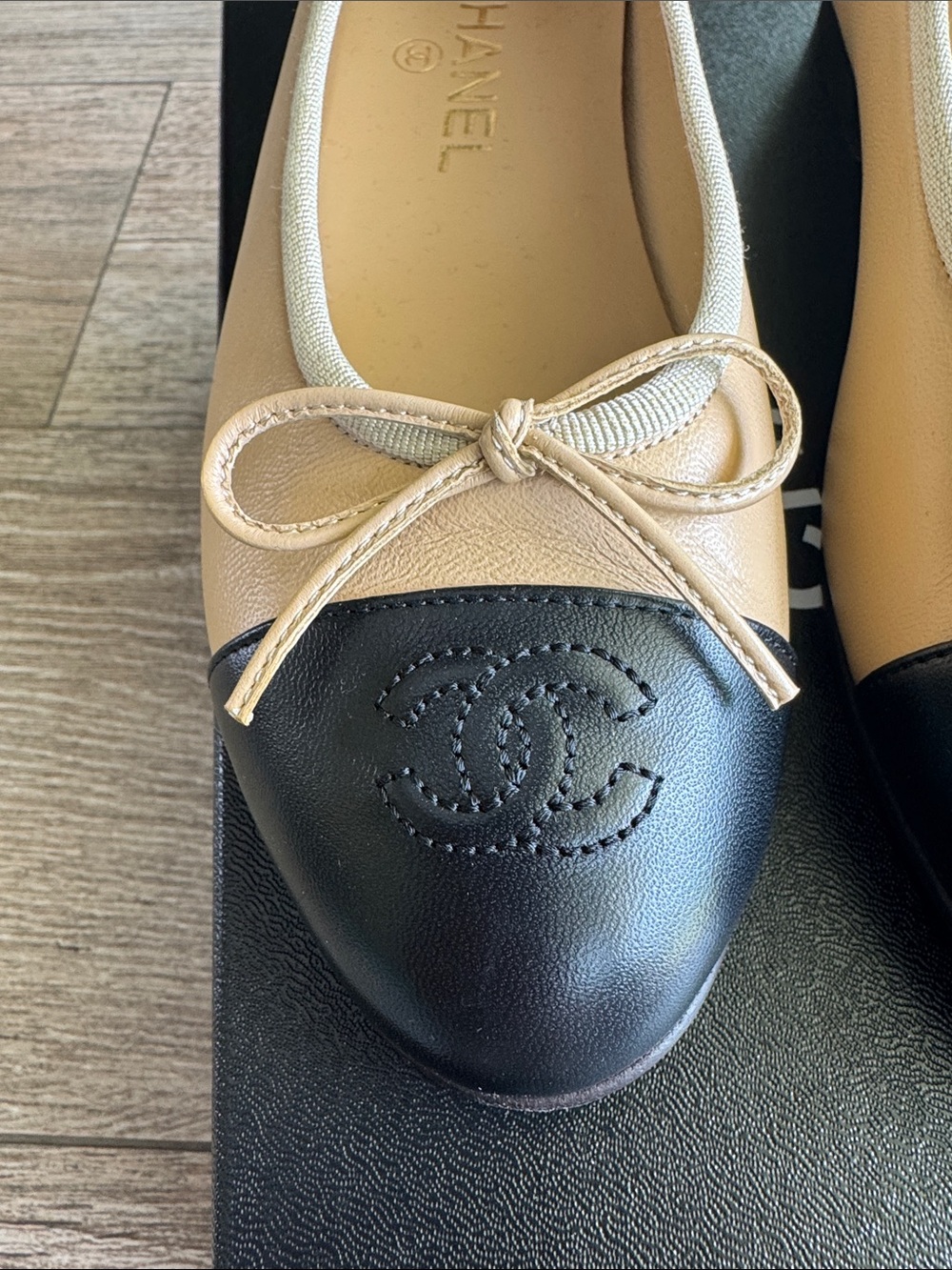 CHANEL Beige and Black Two-Tone Cap-Toe Ballet Flats - Picture 12 of 16